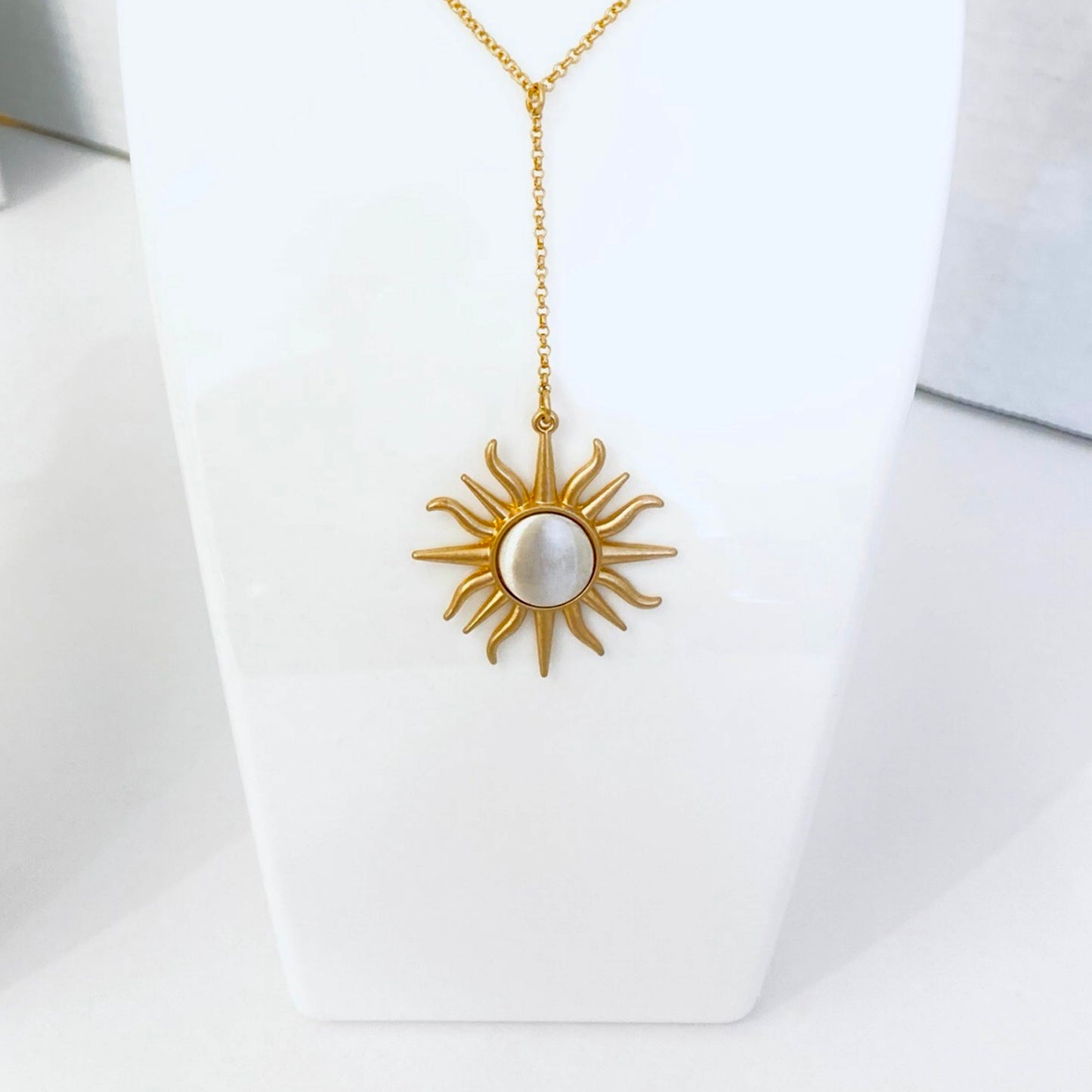 SUN NECKLACE