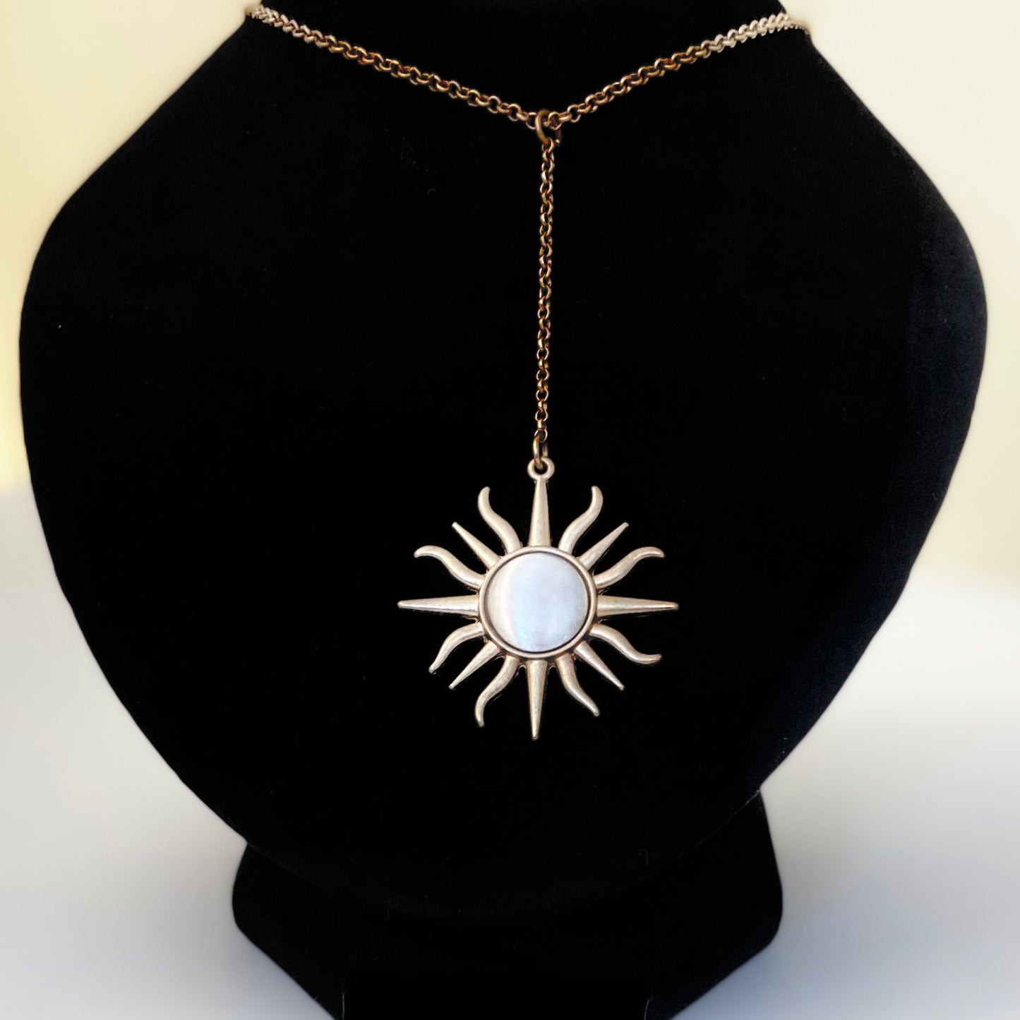 SUN NECKLACE